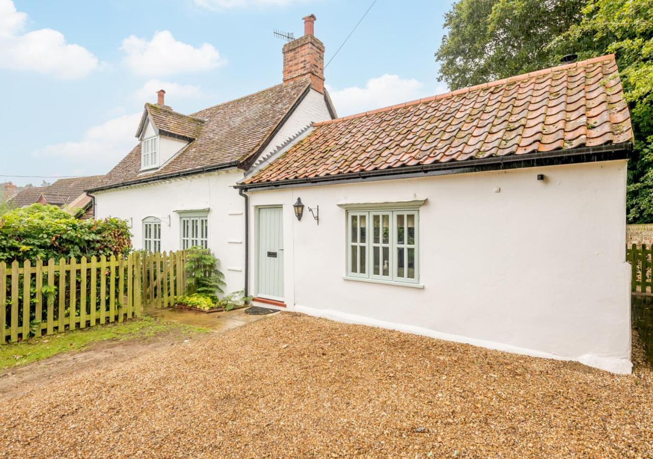 Wisteria Cottage Snape  Экстерьер фото